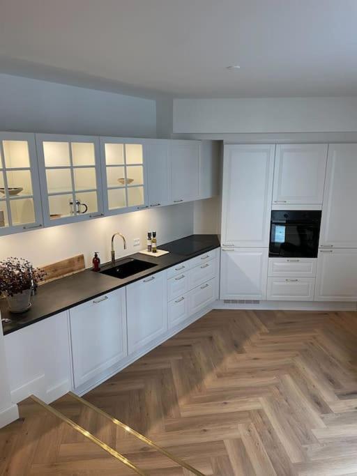 Апартаменты Nyrenoveret Charmerende Lejlighed I Odense C! Экстерьер фото