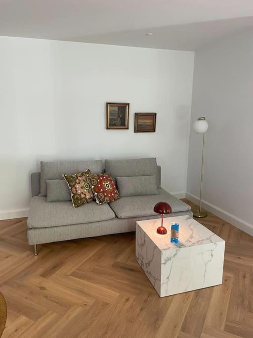 Апартаменты Nyrenoveret Charmerende Lejlighed I Odense C! Экстерьер фото
